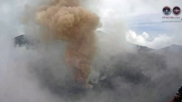 Smoke surges up from volcano erupting in Costa Rica
