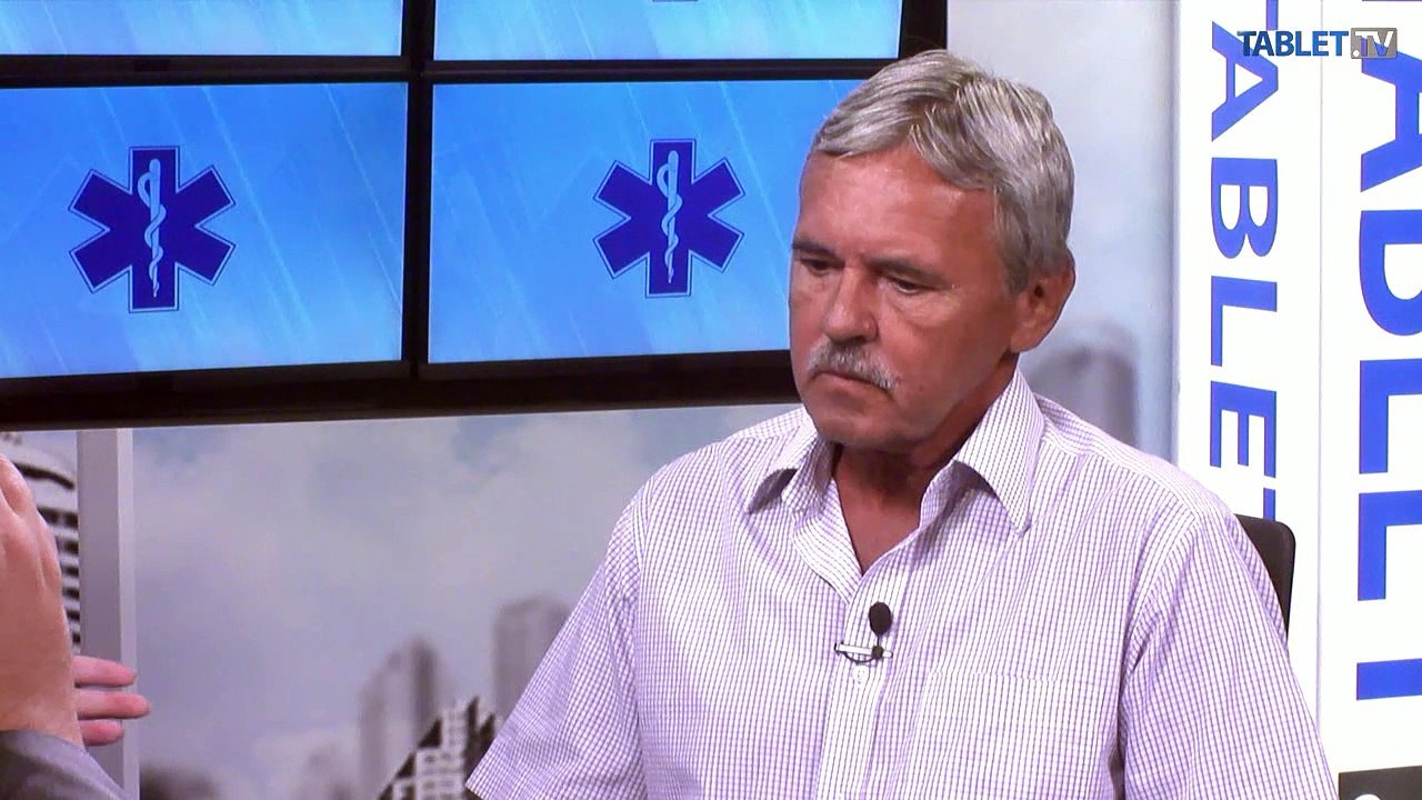 E.CHMELÁR: Ústavu písali právnické špičky, ale bola šitá horúcou ihlou