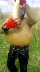 Nouvelle méthode de peche, à la russe... Ahaha