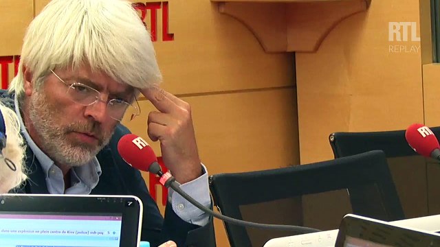 Emmanuel Macron et François Hollande ont-ils rompu le pacte de non-agression ?