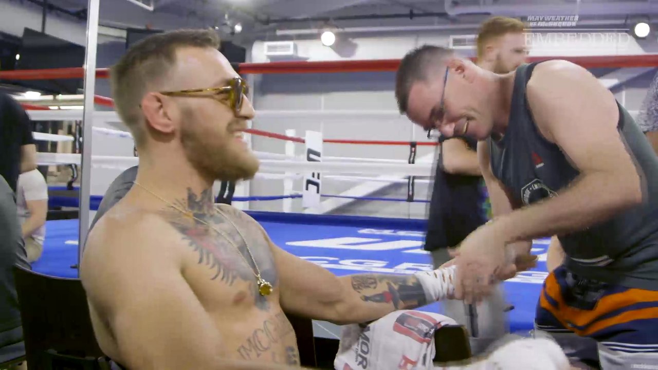 Embedded McGregor vs Mayweather (Bagian 2)