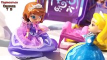 En para y dibujos animados con muñecos de Disney Princess Sofia ámbar que visitan juegos onda príncipe niñas