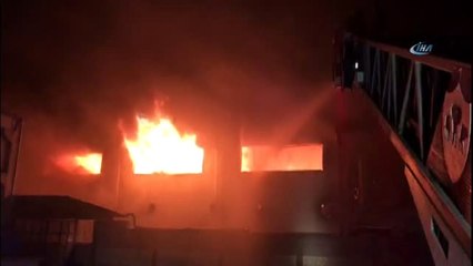 Ahşap Fabrikası Alev Alev Yandı