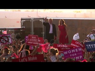 Trump reassures supporters in fiery campaign-style speech