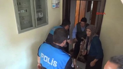 Kayseri Polisten Yaşlı Çifte Bayram Hediyesi