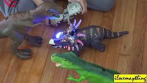 Et dinosaure dinosaures de de récréation jouets déballage contre R / c t-rex triceratops 2 2