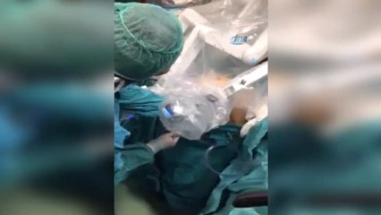 İlk Çift Konsollu Robotik Cerrahi Sistemi, Hacettepe'de Kullanılmaya Başlandı