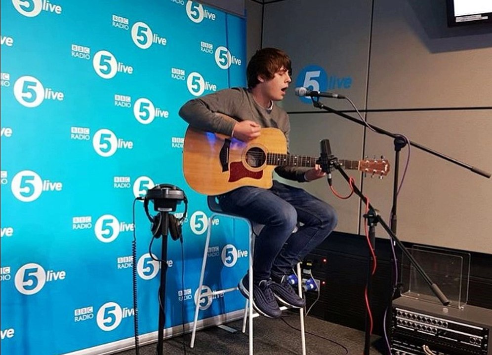 Jake Bugg "How Soon The Dawn" & "Lightning Bolt" Acoustic 22 August 2017