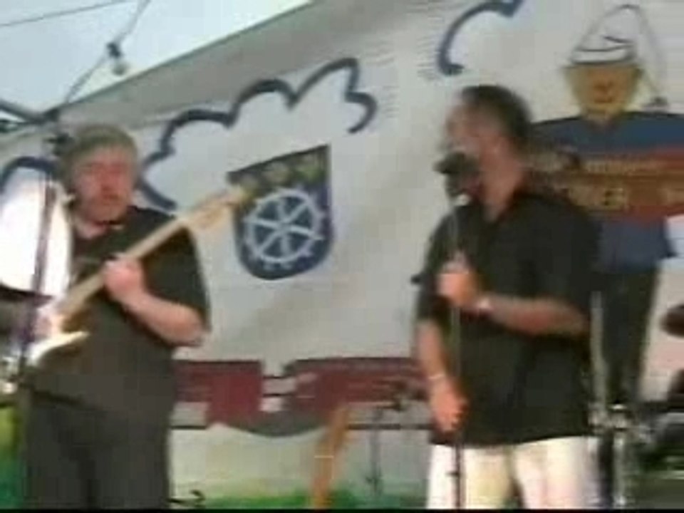 Needles and Pinces - The Fame - TomBroxExanos