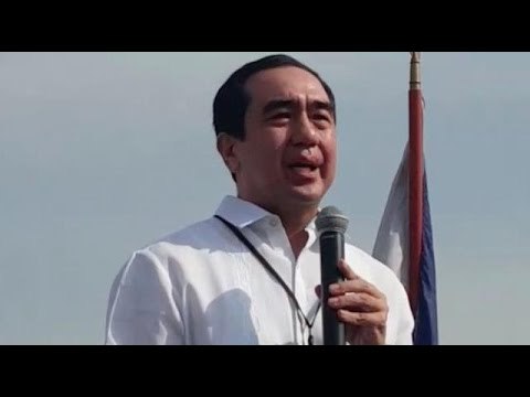 Bautista turns emotional in front of Comelec employees