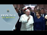 Angélica Rivera recibe al papa Francisco en el Hospital Infantil Federico Gómez