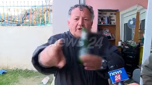 “Të dehur anëtarët e grupit të vlerësimit të dëmeve në zonat e përmbytura”