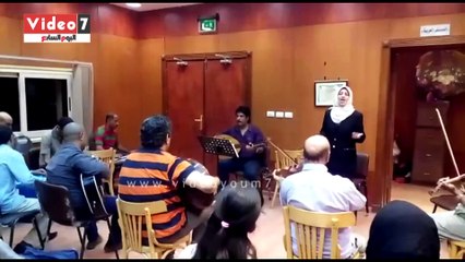 فرقة الموسيقى العربية بأسيوط تشدو بـ "يا أعز من عينى" لـ ليلى مراد