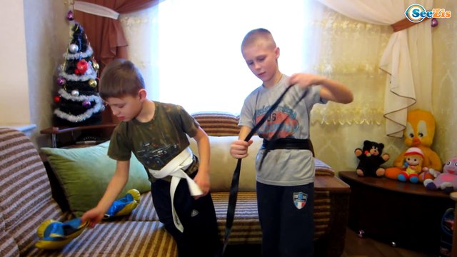 Страшный Клоун Нашел Ребят КИЛЛЕР КЛОУН Видео для детей SCARY KILLER CLOWN ATTACKS KIDS