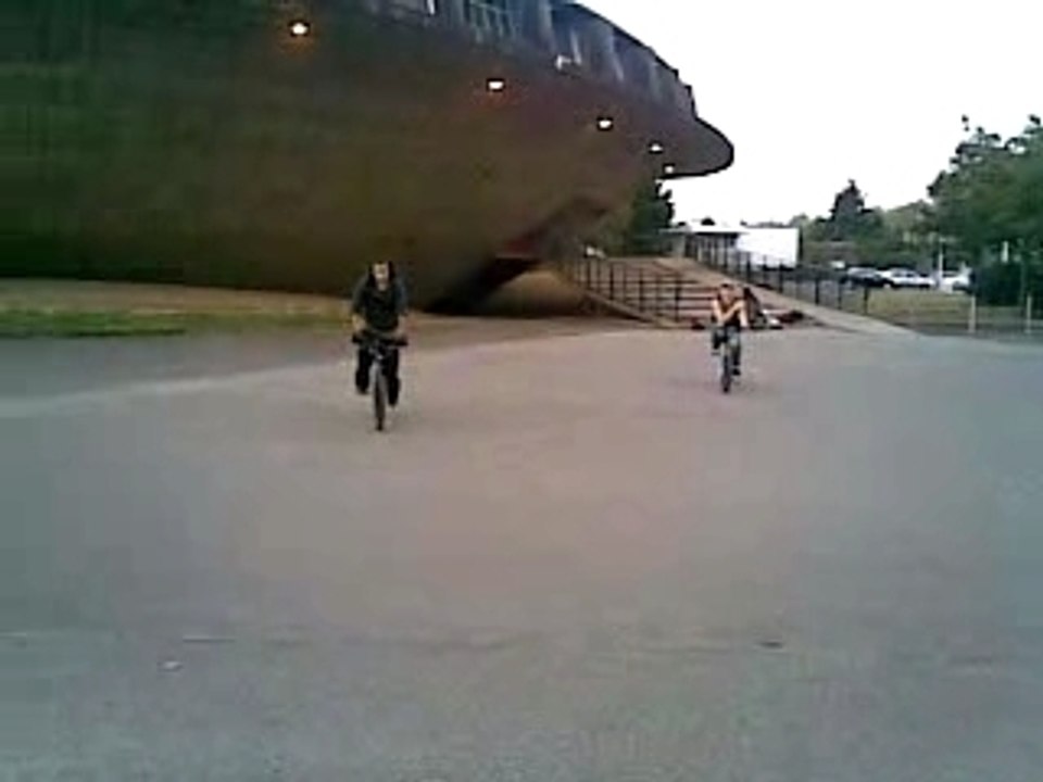 Bmx Tricks Moi Et Flo