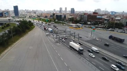 Mahmutbey'de Trafiğin Son Durumu Havadan Görüntülendi