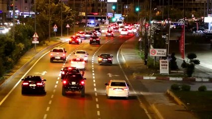 Edremit Körfezi'nde Bayram Tatili Yoğunluğu