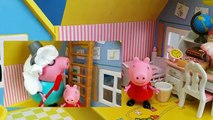 Peppa Pig Tren de la Casa Encantada del Parque de Atracciones - Peppa Pig en Español Calic