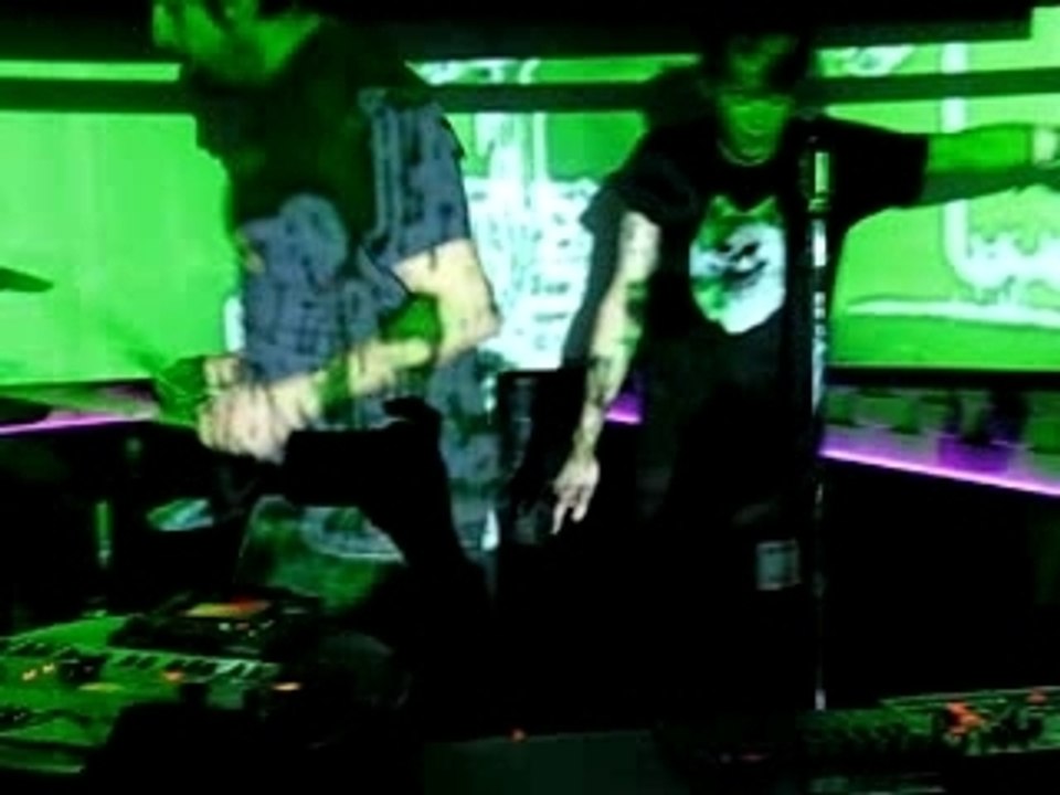 Digitalism Live in Chicago (Pogo)