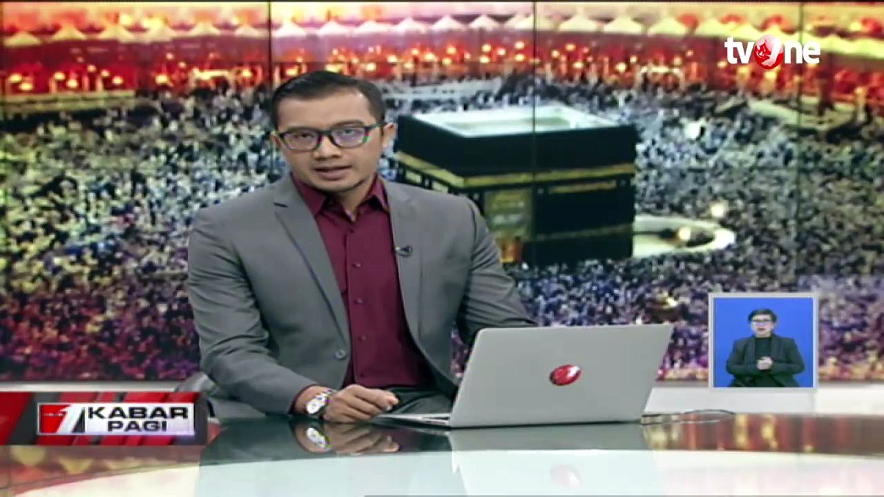 Bagian Bawah Kiswah Diangkat Selama Puncak Musim Haji
