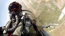 Aérien avion et cabine de pilotage faucon combat atterrissage décollage vue F-16 |
