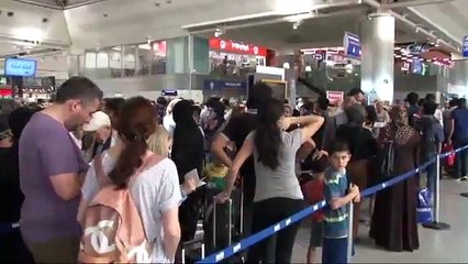 Atatürk Havalimanı Otoparkında Bile Yer Kalmadı