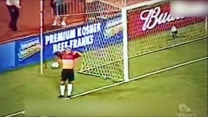 【サッカー】そのシュート、外すほうが逆に難しくない？？笑