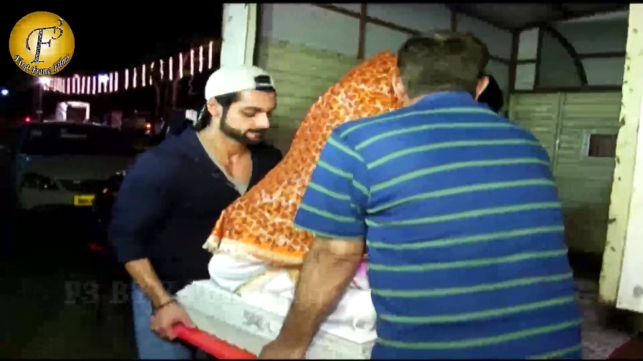 KARAN WAHI TAKE THE GANPATI BAPPA