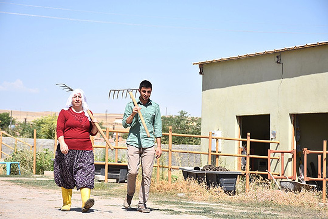 Bismilli Rukiye, Ev Hanımıyken "Hanımağa" Oldu