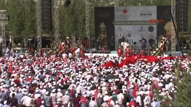 Muş ? Cumhurbaşkanı Erdoğan, Malazgirt Zaferi'nin 946. Yıl Dönümü Töreninde Konuştu 4