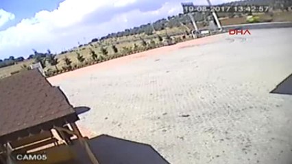 Konya Yola Düşen Lastiğin Neden Olduğu Kazanın Görüntüleri Ortaya Çıktı