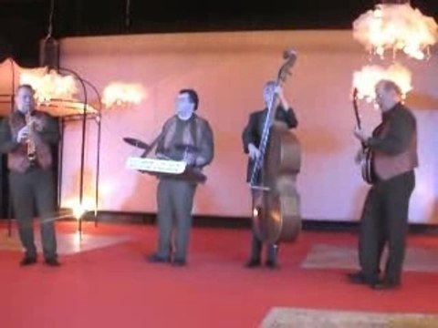 DANY STREET JAZZ BAND-Les Copains d'abord et Charleston