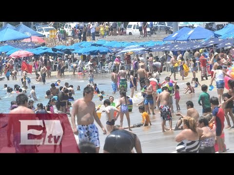Vacacionistas abarrotan playas mexicanas en Semana Santa/ Atalo Mata