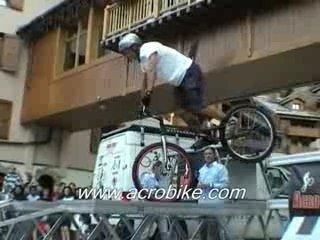 VIDEO SHOW ACRO BIKE 2009 - 1 artiste extérieur