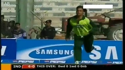 Sehwag demolished Pak in Pak__ 142 runs in 14 overs__ Fearsome batting by Se