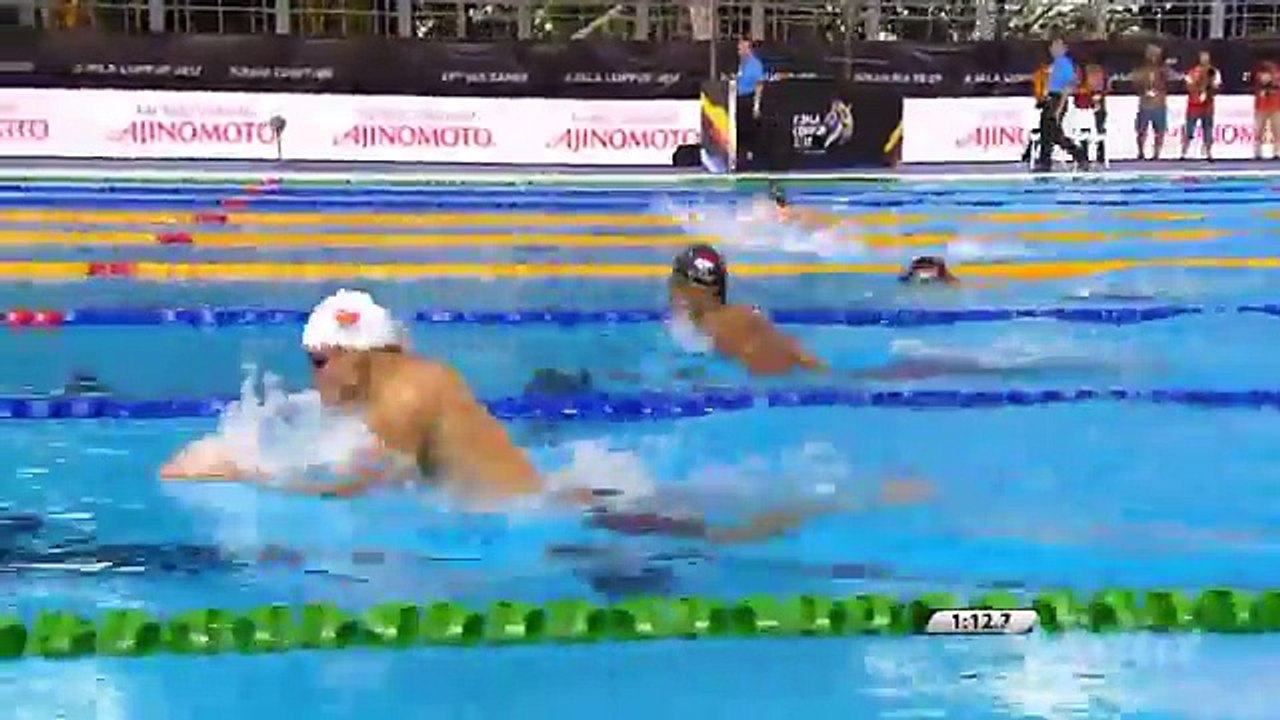 Triady Fauzi Sumbang Emas dari Cabang Renang Gaya Ganti Putra - YouTube