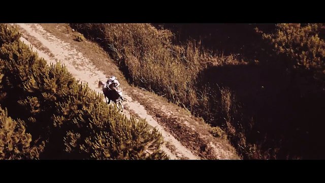 Uğur Işılak - Dombra (Official Video)