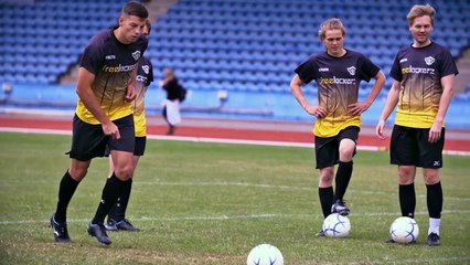 freekickerz vs Roberto Carlos ⚽ Best Free Kicks