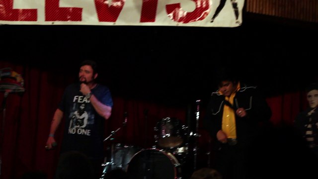 Richard Wolfe & E-Rock perform 'Loving Arms' Elvis Week 2017