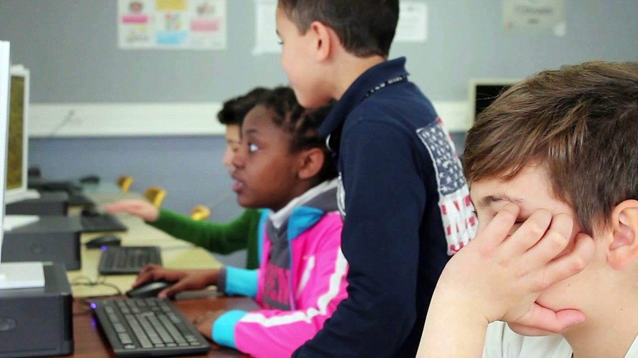 Bande annonce de Buzzons contre le sexisme Saison 7