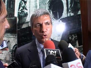 TG 12.08.13 La strana coppia Vendola - Emiliano