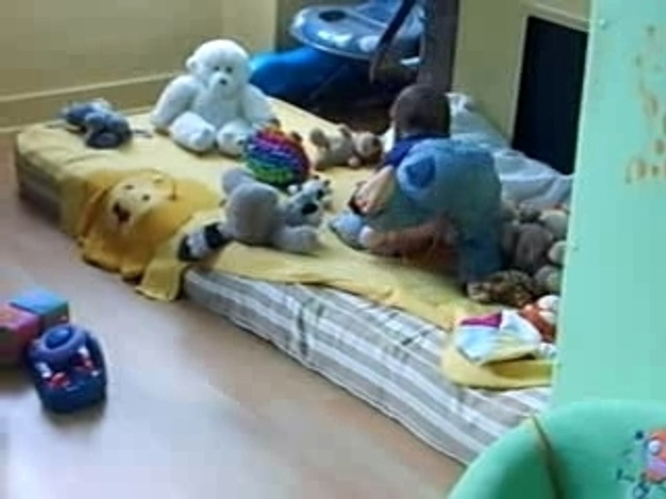 leo-paul dans sa chambre