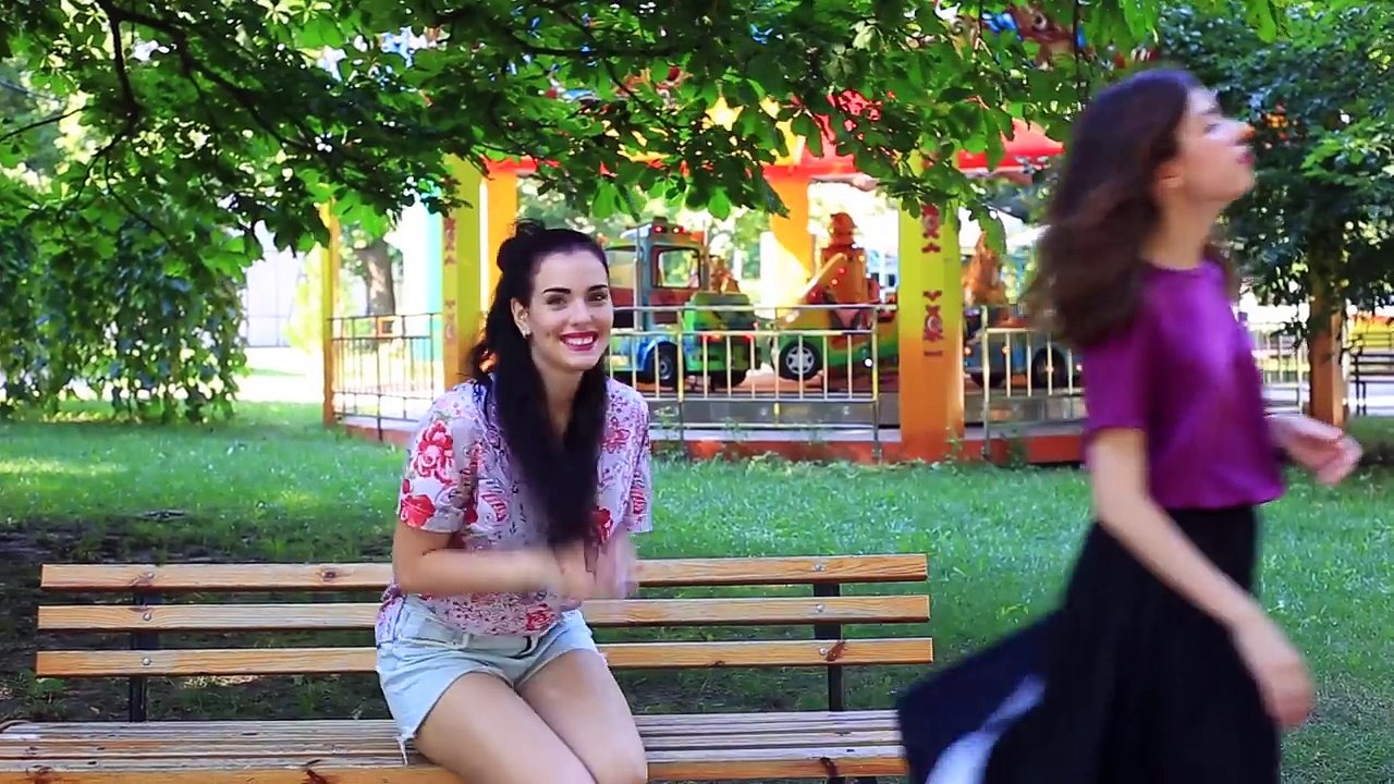 17 смешных пранков над друзьями для школы