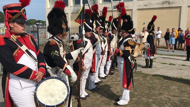 160 ans du canal de Caen à la mer : le défilé des grognards