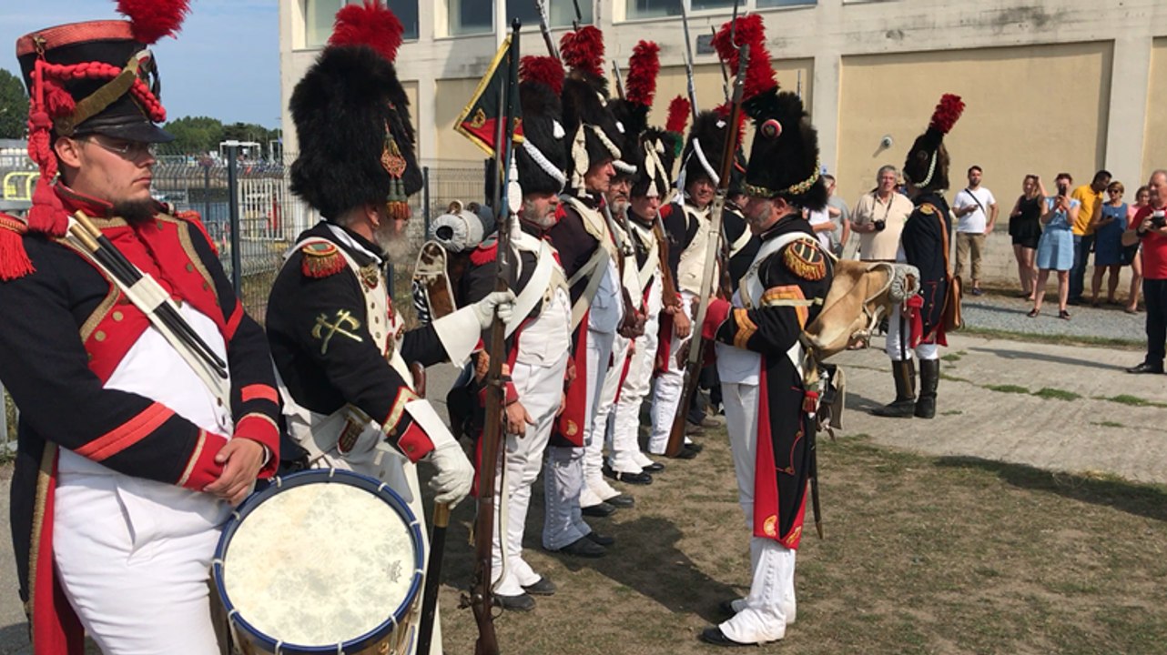 160 ans du canal de Caen à la mer : le défilé des grognards