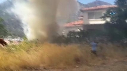 Marmaris'te Ev Yangını Ormana Sıçramadan Söndürüldü
