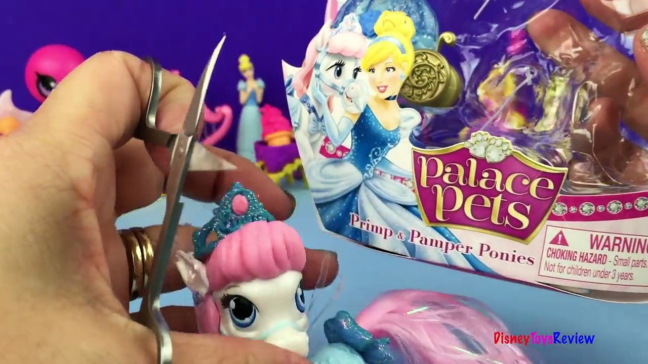 Y belleza dicha Palacio mascotas poni princesa Disney rapunzels blondie
