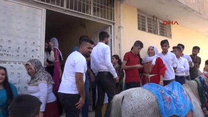 Şırnak Silopi'de At Üstünde Gelin Götürme Geleneği Yeniden Canlandı