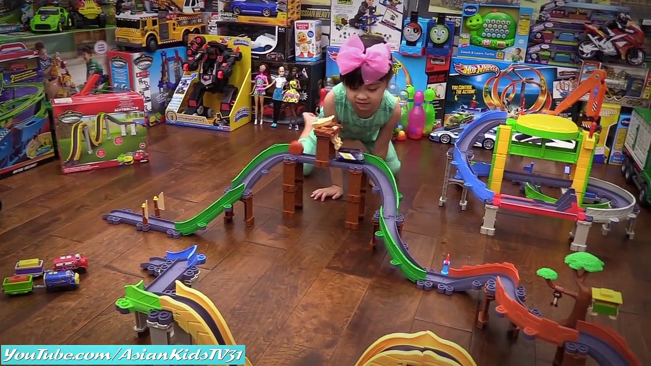Et Canal pour enfants tiret laissez tomber charge motorisé Ensemble jouet Chuggington stacktrack
