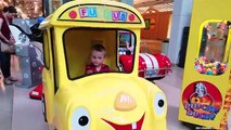 Макс Играет в Американском Детском Музее – Детский Центр и Много Интересного Для Детей Гул